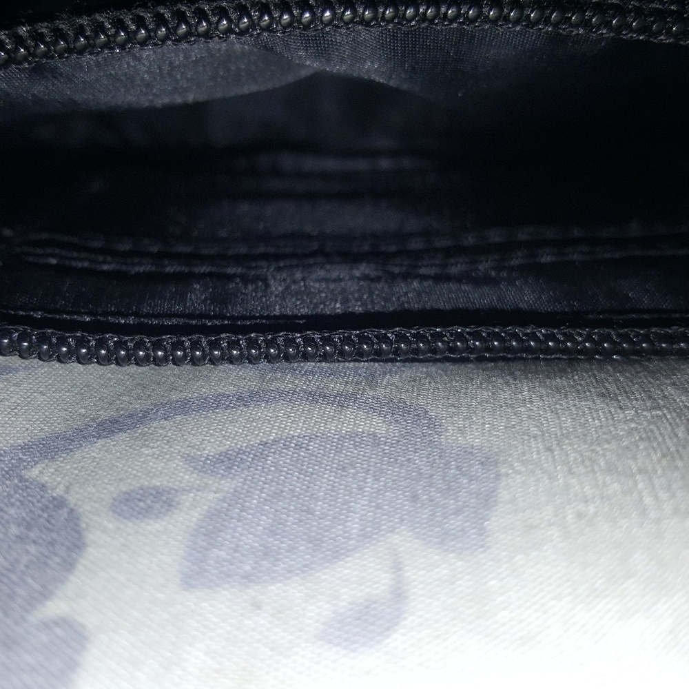 Victoria Secret black laser-cut wristlet - Picture 5 of 5
